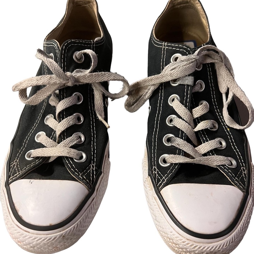 Black Low Top Converse Shoes